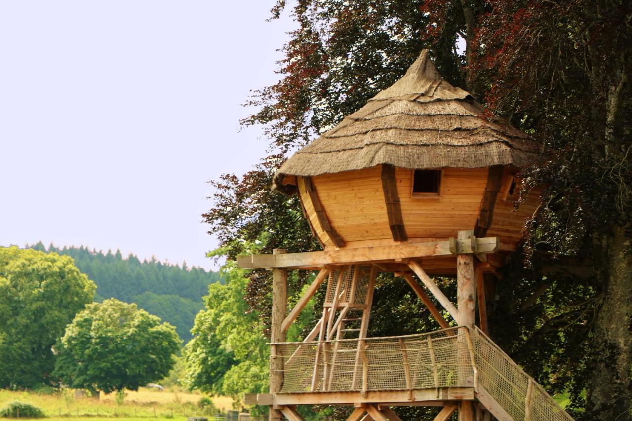 Cabane Perchee Dans Les Arbres Saint-Hilaire-en-Morvan Екстериор снимка