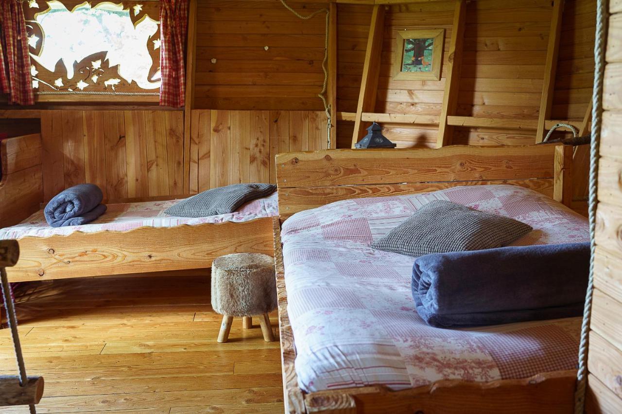 Cabane Perchee Dans Les Arbres Saint-Hilaire-en-Morvan Екстериор снимка