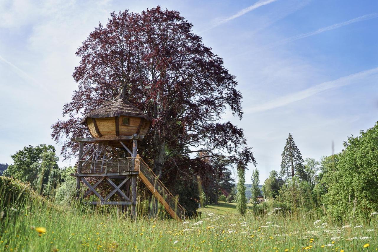 Cabane Perchee Dans Les Arbres Saint-Hilaire-en-Morvan Екстериор снимка
